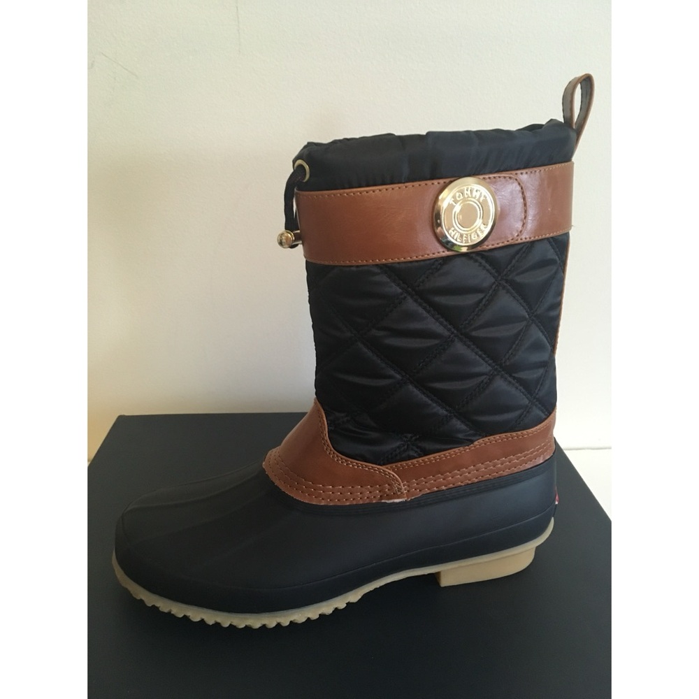 NWT Black & Brown Tommy Hilfiger Arcadia Multi Fabric Winter Boots Size 8
